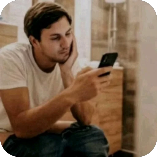 🫥 Стикер «delete this app» для Telegram