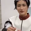 Стикер 30 random kpop
