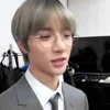 Стикер 33 random kpop