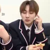 Стикер 12 random kpop