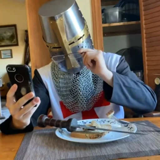 👑 Стикер «Random Crusader» для Telegram