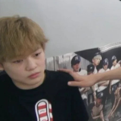 😩 Стикер «random nct ala» для Telegram