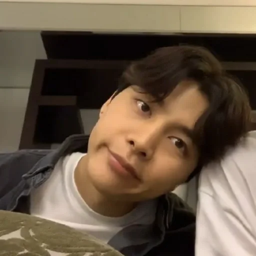 🙂 Стикер «random nct ala» для Telegram