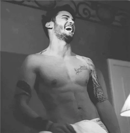 😚 Стикер «Real Guy» для Telegram