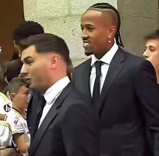 🤍 Стикер «Real Madrid» для Telegram