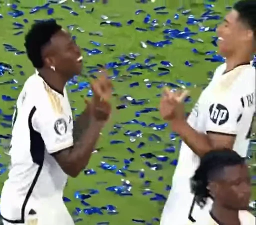 🤍 Стикер «Real Madrid» для Telegram
