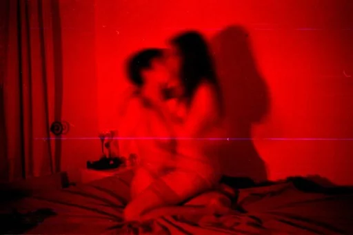 ♥ Стикер «RED Colour» для Telegram