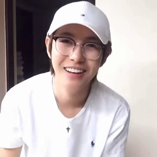 🦊 Стикер «ren huang» для Telegram