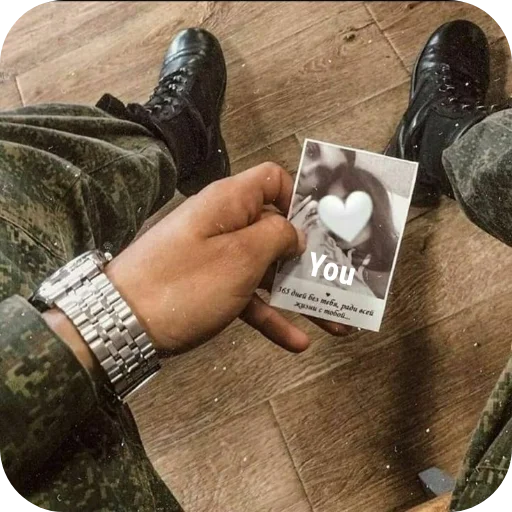 👟 Стикер «Related» для Telegram