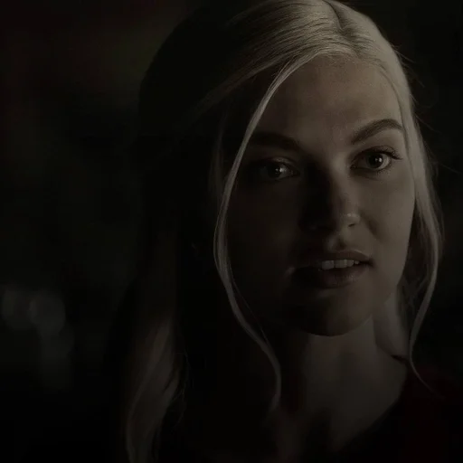 🌟 Стикер «lizzie saltzman» для Telegram