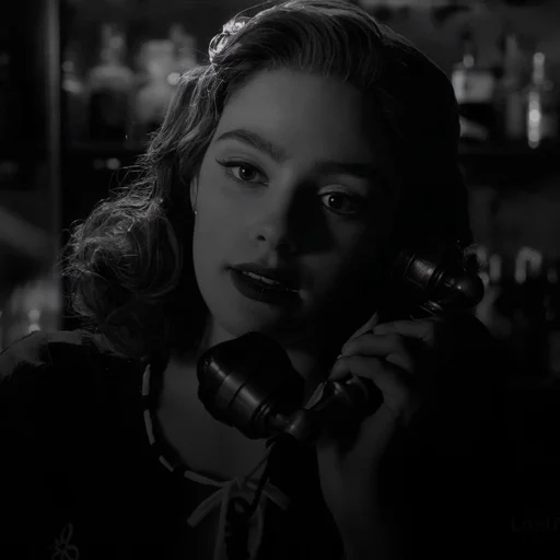 🌟 Стикер «lizzie saltzman» для Telegram