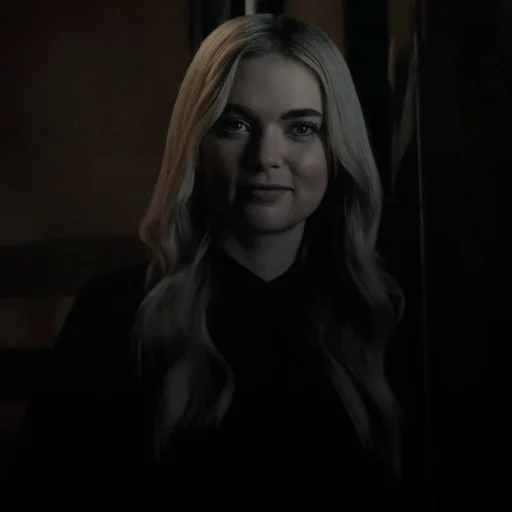 🌟 Стикер «lizzie saltzman» для Telegram