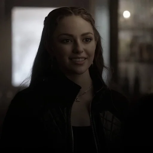 🌟 Стикер «lizzie saltzman» для Telegram