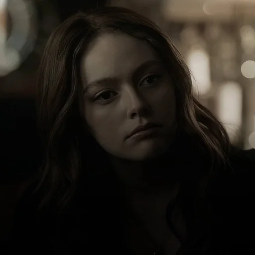 🌟 Стикер «lizzie saltzman» для Telegram