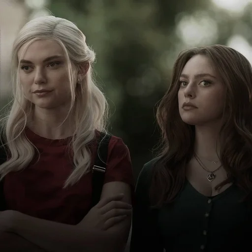 Стикерпак lizzie saltzman для Telegram