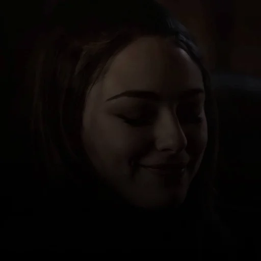 🌟 Стикер «lizzie saltzman» для Telegram
