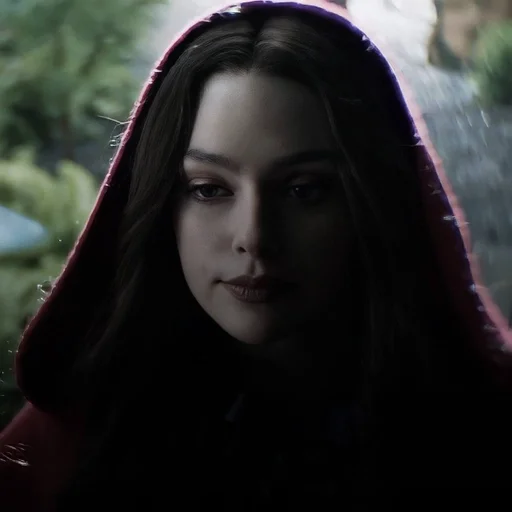 🌟 Стикер «lizzie saltzman» для Telegram