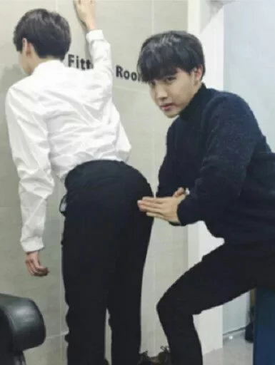🖕 Стикер «Restive Bts» для Telegram