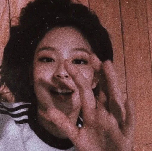 😬 Стикер «putri kecil» для Telegram