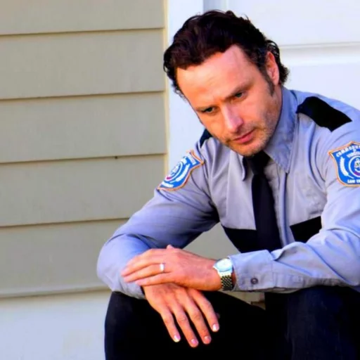 🙁 Стикер «Rick Grimes» для Telegram