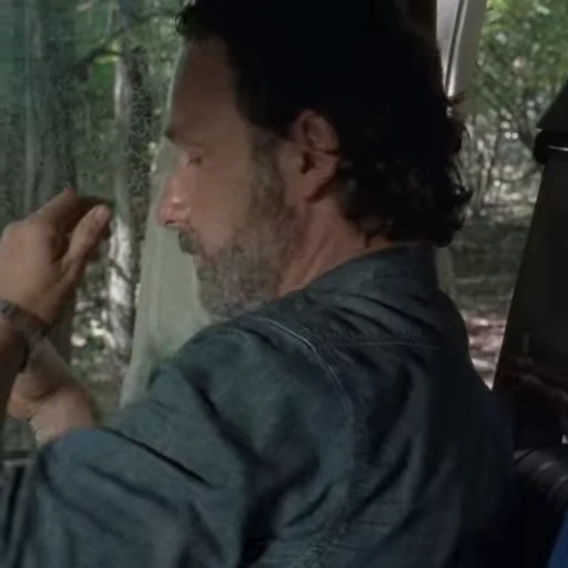 😔 Стикер «The Walking Dead» для Telegram