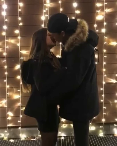 ❤ Стикер «Romantic» для Telegram