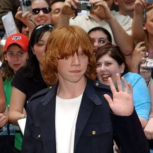 🤍 Стикер «Ron Weasley» для Telegram