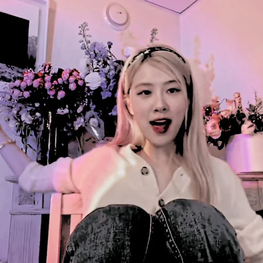 🍎 Стикер «alyra jellena» для Telegram