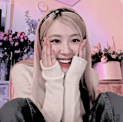 🍎 Стикер «alyra jellena» для Telegram