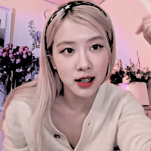 🍎 Стикер «alyra jellena» для Telegram