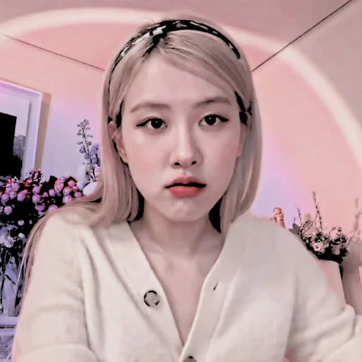 🍎 Стикер «alyra jellena» для Telegram