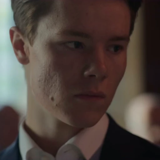 👑 Стикер «Young Royals» для Telegram