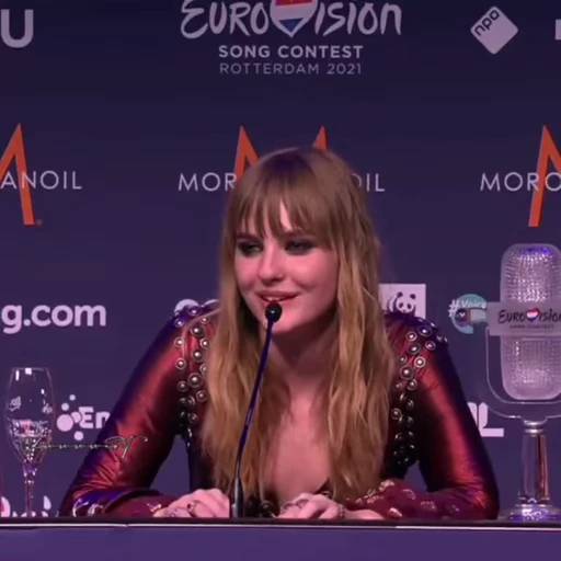 🕸️ Стикер «Виктория Де Анджелис» для Telegram
