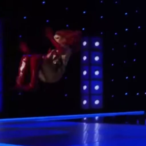 🍑 Стикер «RPDR S15 E8» для Telegram