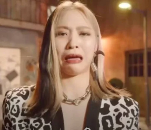 😩 Стикер «ruybestguuuuurl» для Telegram