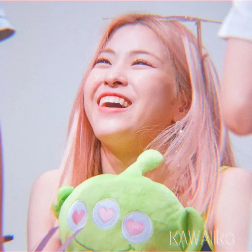 🐚 Стикер «Itzy» для Telegram