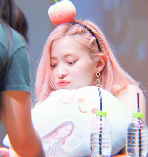 🐚 Стикер «Itzy» для Telegram