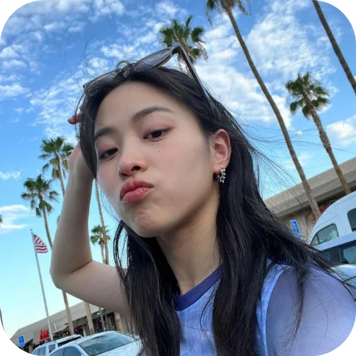 🌴 Стикер «Ryujin» для Telegram