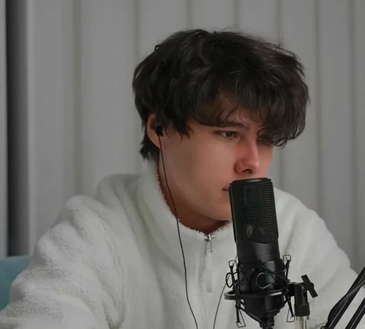 😐 Стикер «Windy31» для Telegram
