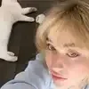 Стикер 4 Sabrina Carpenter