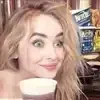 Стикер 12 Sabrina Carpenter