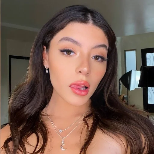 🥯 Стикер «Sabrina Quesada» для Telegram