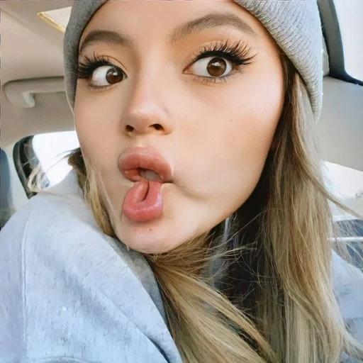 🥯 Стикер «Sabrina Quesada» для Telegram