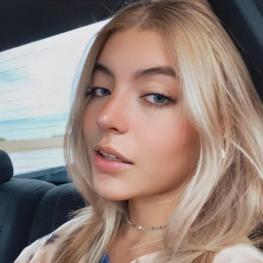 🥯 Стикер «Sabrina Quesada» для Telegram