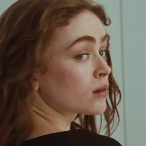 🤩 Стикер «Sadie Sink» для Telegram