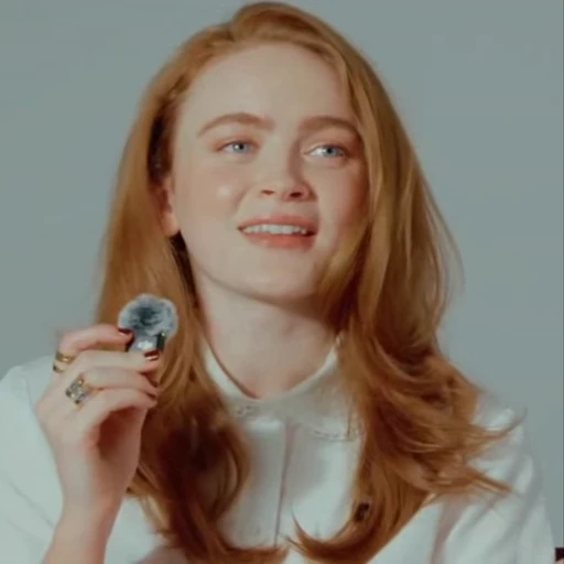 🤩 Стикер «Sadie Sink» для Telegram