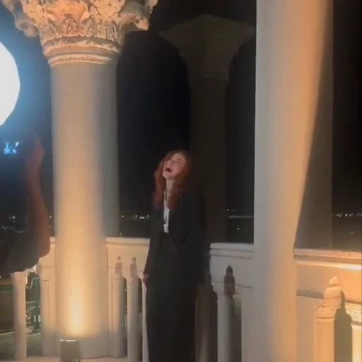 🤩 Стикер «Sadie Sink» для Telegram