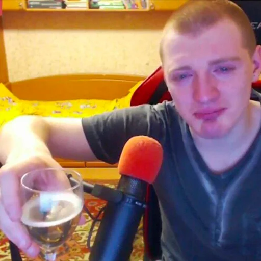 🍸 Стикер «Murder» для Telegram