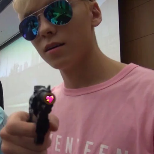 🔫 Стикер «Sakamoto Special 2» для Telegram