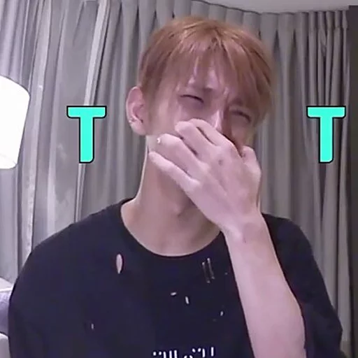 😭 Стикер «Sakamoto Special 2» для Telegram